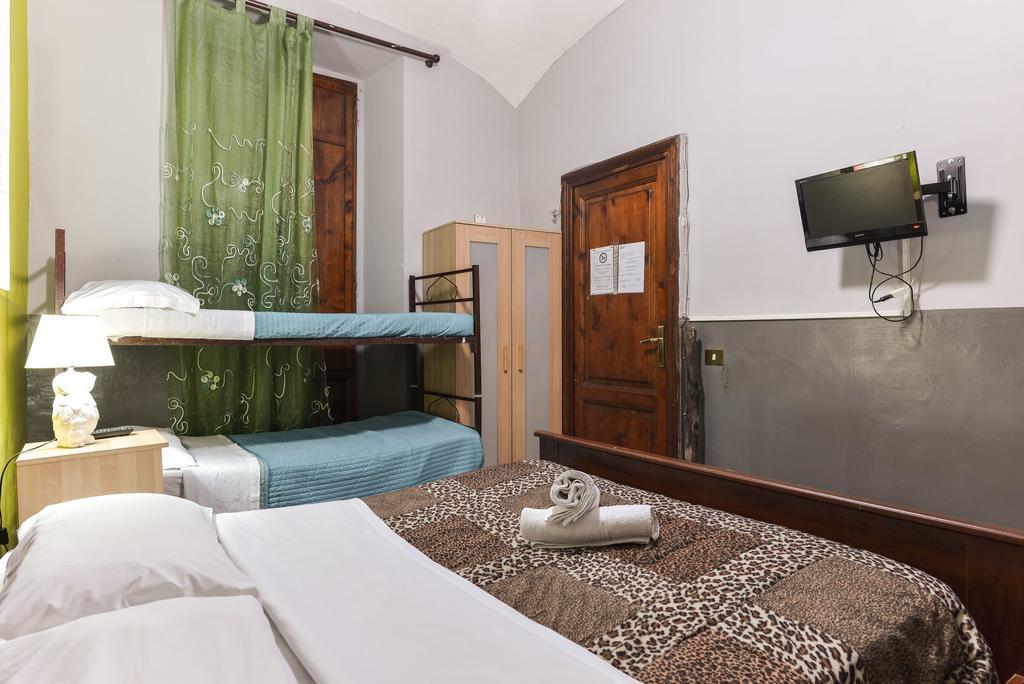 Napoleon Guesthouse Roma Quarto foto